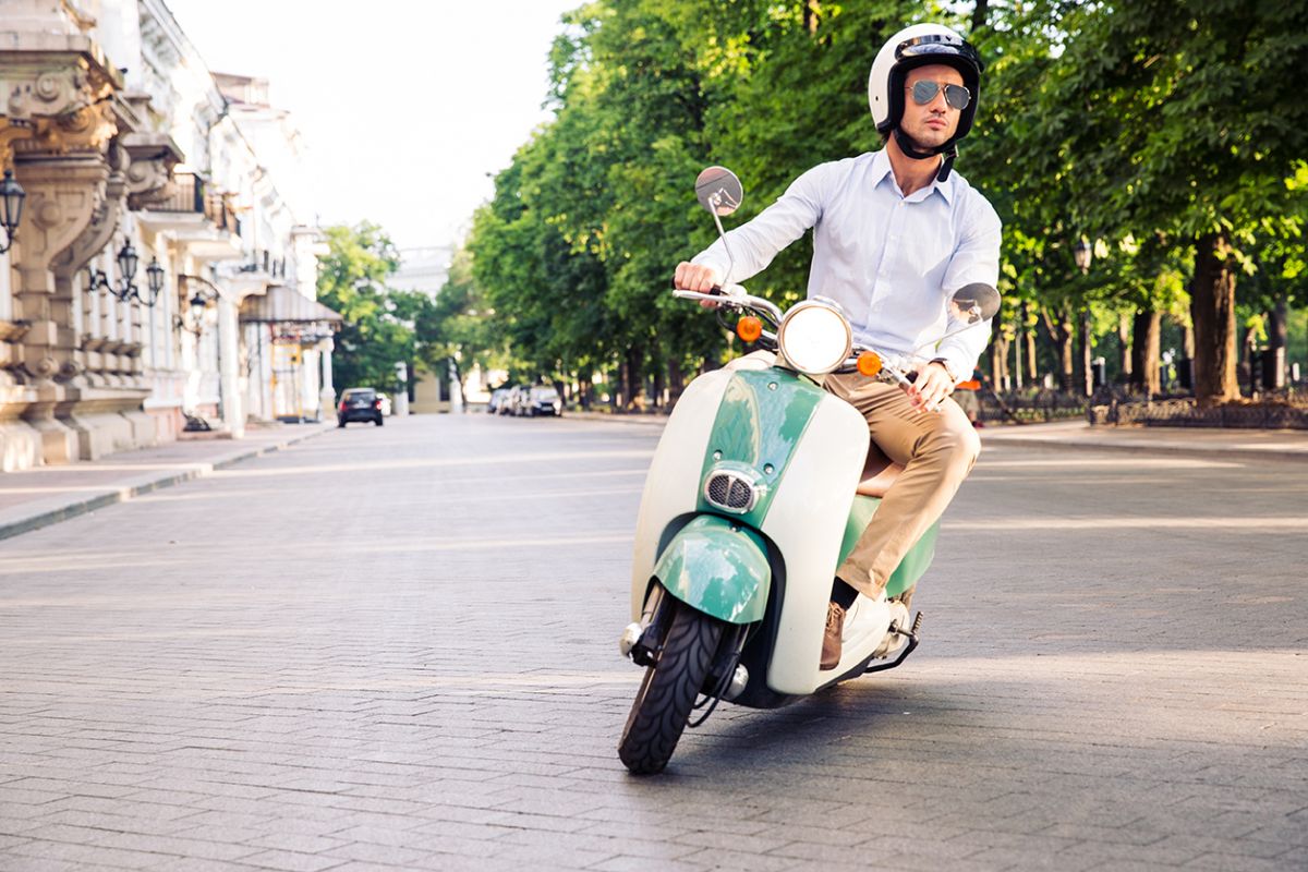 Azur Conseil : courtier en assurance moto / scooter pour conducteur risque aggravé